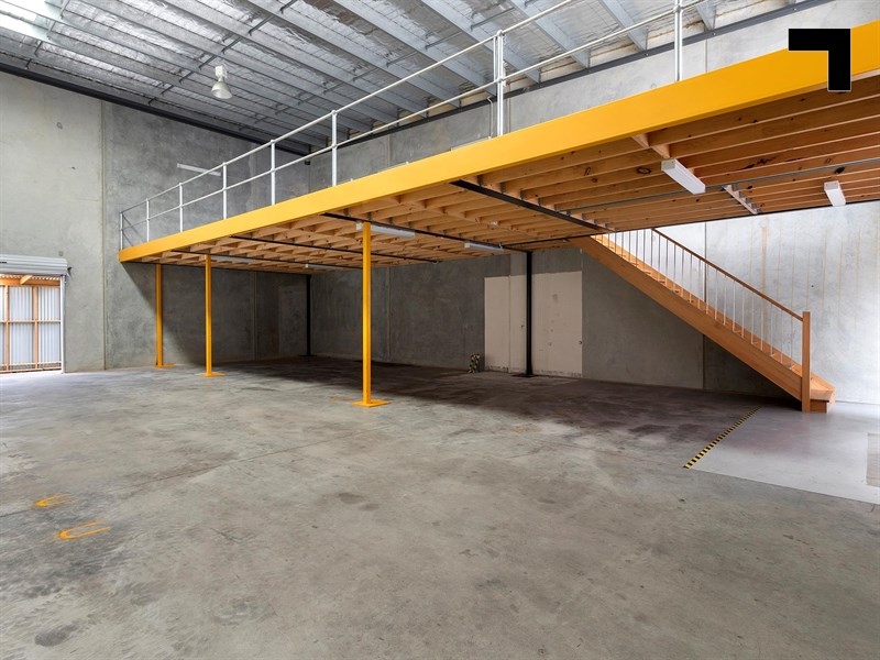 2 & 3/35-37 Canterbury Road, Braeside