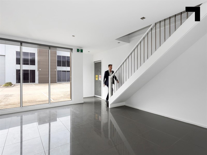 2 & 3/35-37 Canterbury Road, Braeside