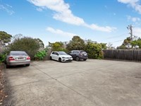 170 Thompsons Road, Bulleen