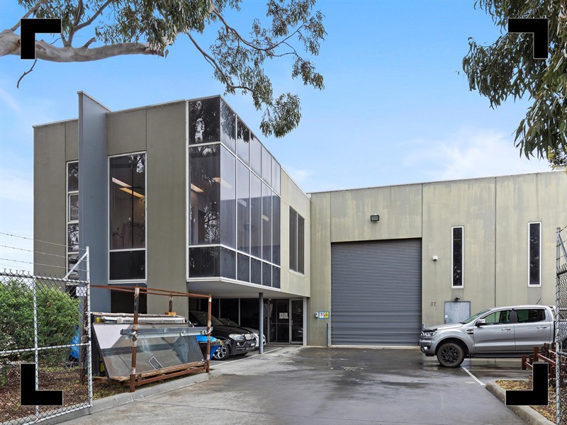 37 Coora Road, Oakleigh South