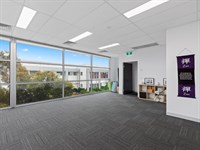 1/8 Sigma Drive, Croydon South