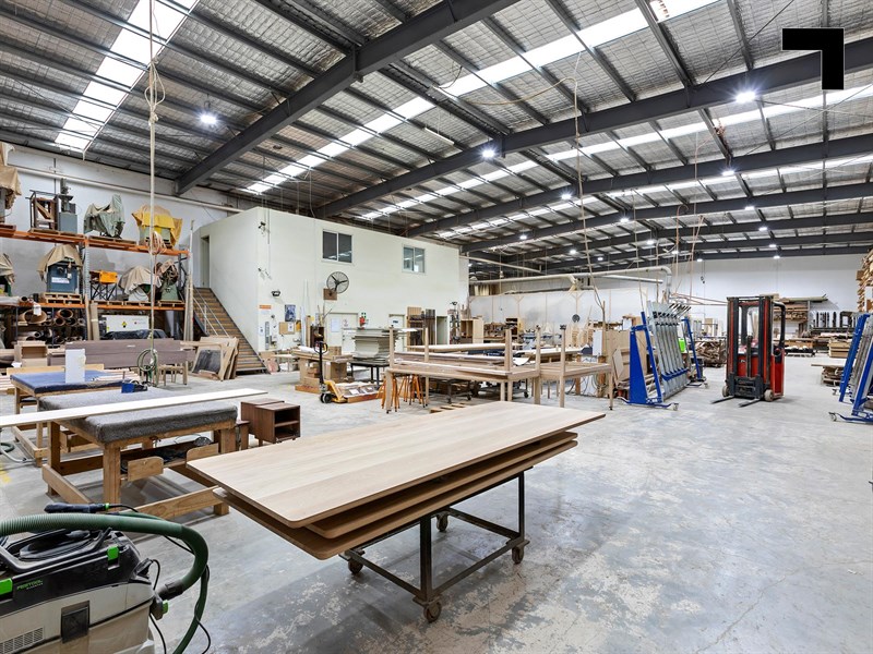 16 Westside Drive, Laverton North