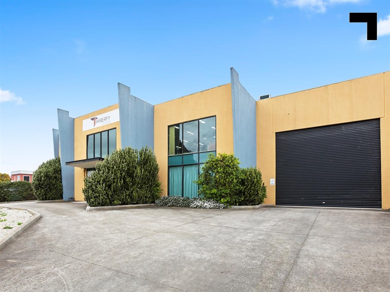 16 Westside Drive, Laverton North