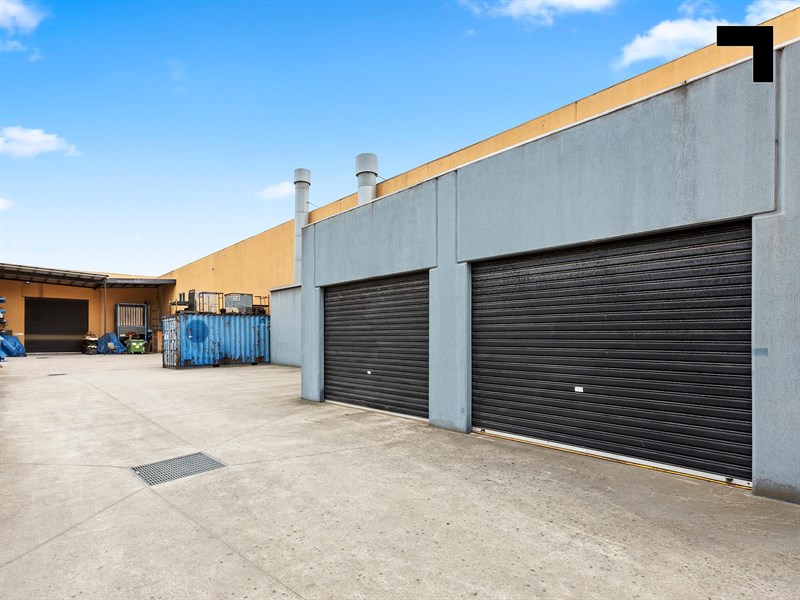 16 Westside Drive, Laverton North