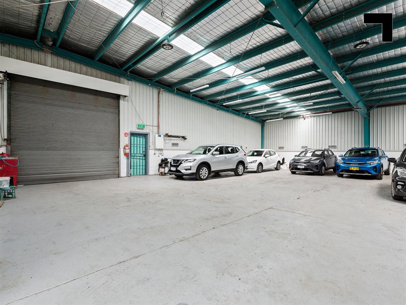 1-5/5-13 Comley Street, Sunshine North
