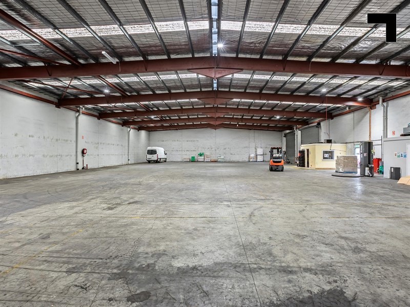 14 International Square, Tullamarine