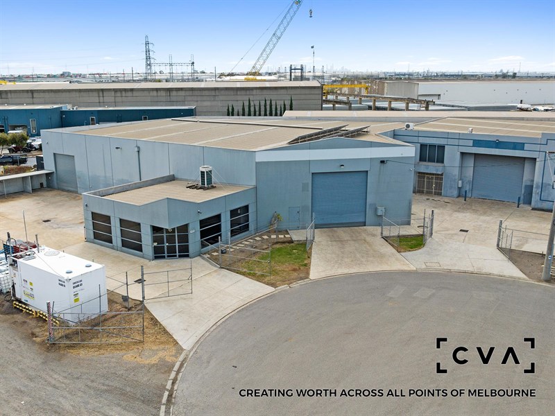 6 & 1/7 Everaise Court, Laverton North