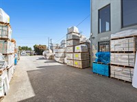 190A Holt Parade, Thomastown