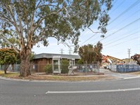 36 Temple Drive, Thomastown