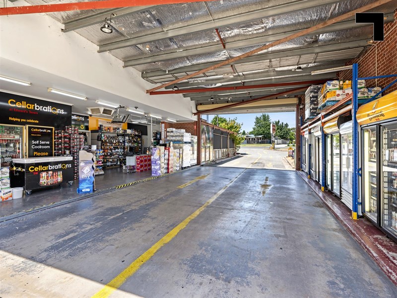 Retail, Hotel/Leisure, Other Property For Sale 1 Moorefield Park