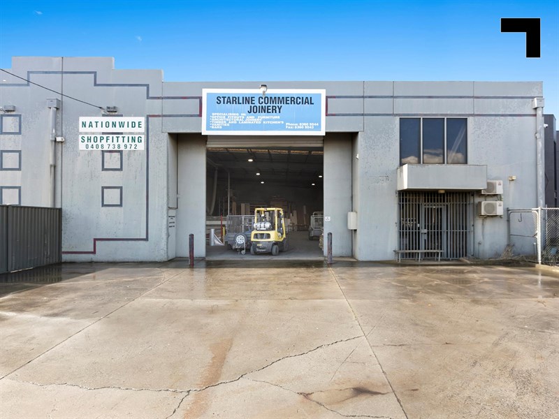 2/7 Everaise Court, Laverton North