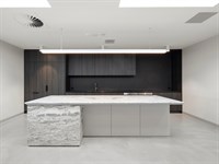 352 South Road, Hampton East