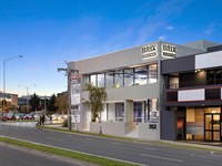 352 South Road, Hampton East