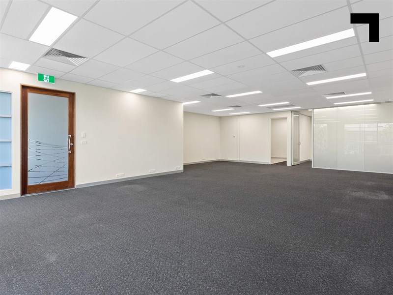 1B/4 Rocklea Drive, Port Melbourne