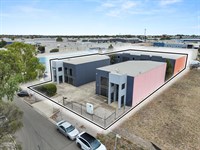 2 & 5/53 Elm Park Drive, Hoppers Crossing