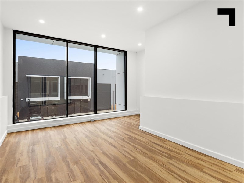 11/140 Fairbank Road, Clayton South