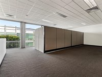 2/3 Westside Avenue, Port Melbourne