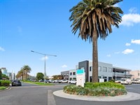 2/3 Westside Avenue, Port Melbourne
