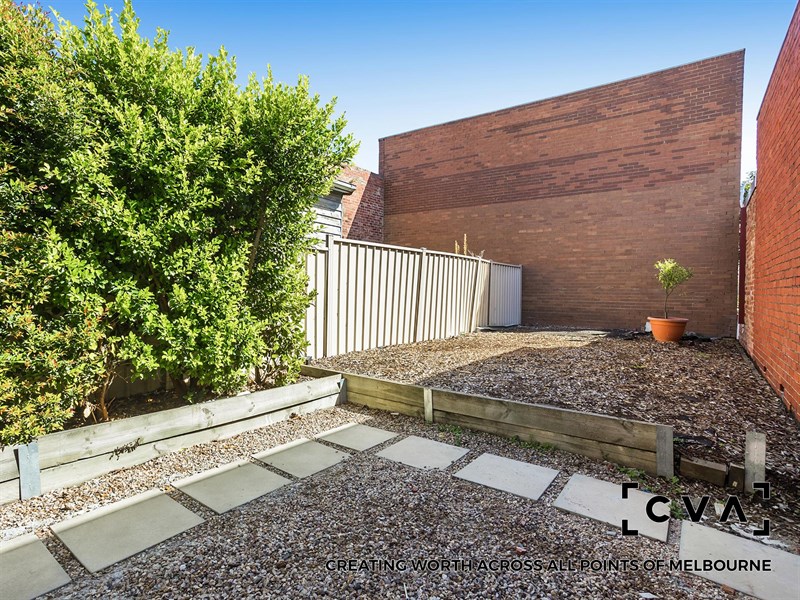 211 Moreland Road, Coburg
