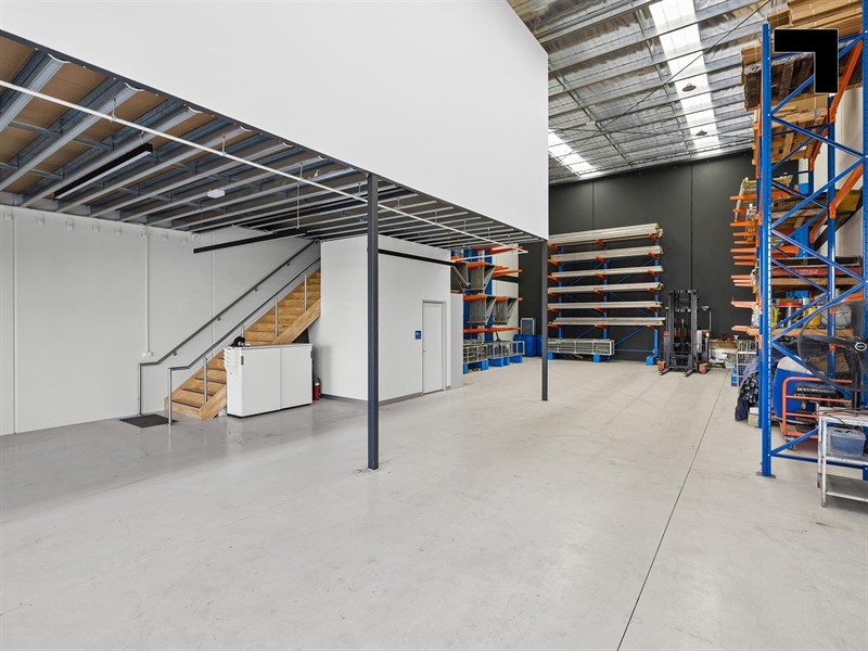 9 Ambrose Avenue, Cheltenham