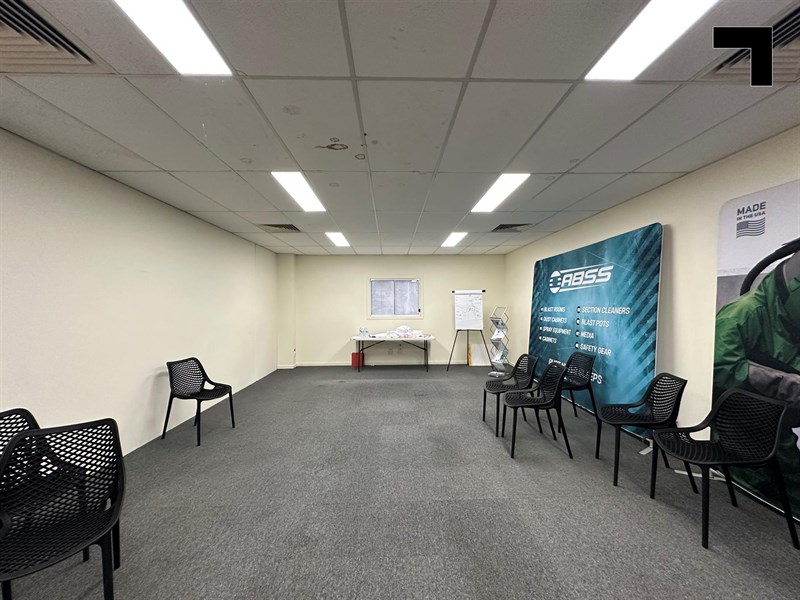 42 Lillee Crescent, Tullamarine