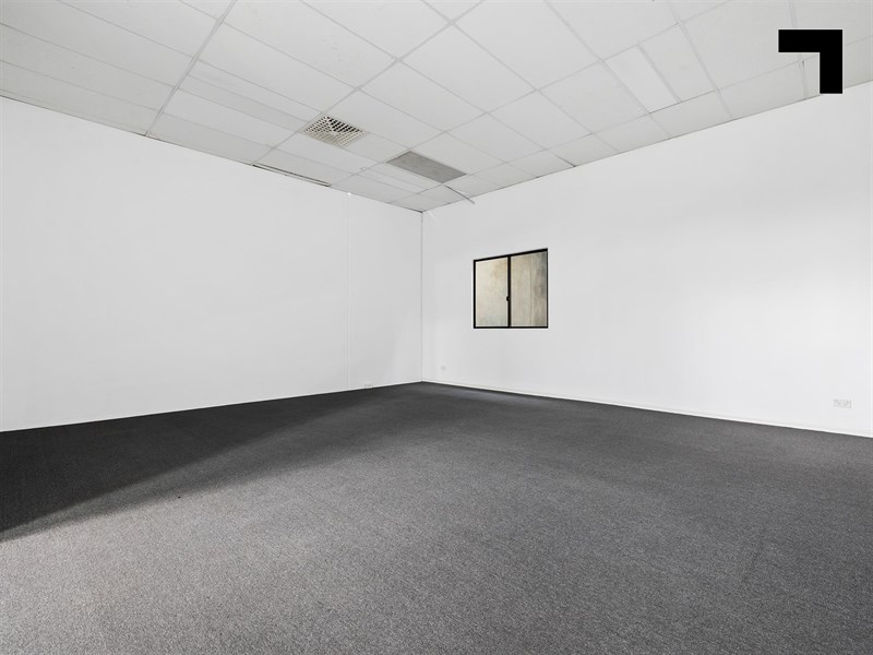 3/84-86 Lambeck Drive, Tullamarine