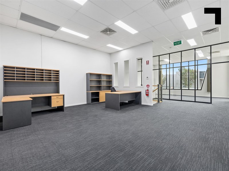 4/84-86 Lambeck Drive, Tullamarine