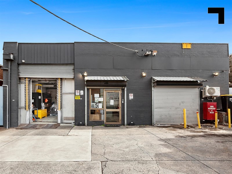 5 Walton Street, Airport West