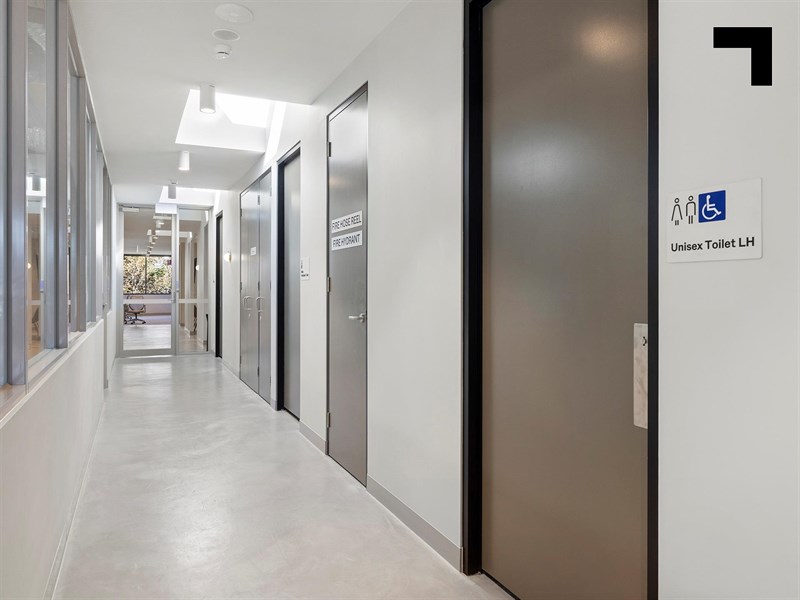 1st Floor/352 South Road, Hampton East