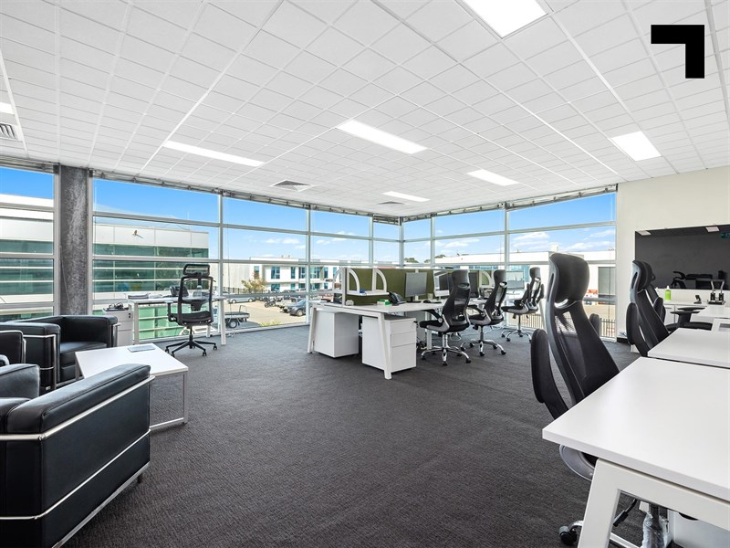 8/3 Westside Avenue, Port Melbourne