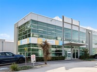 8/3 Westside Avenue, Port Melbourne