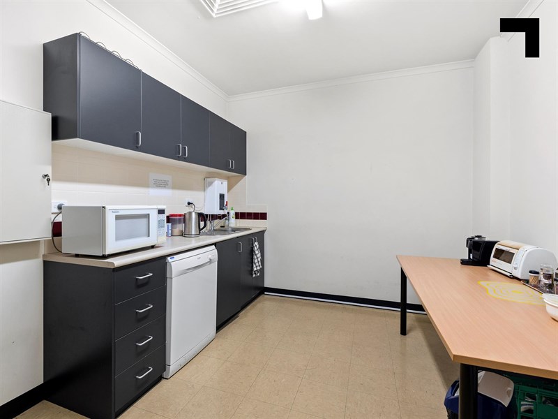 12/15 Howleys Road, Notting Hill
