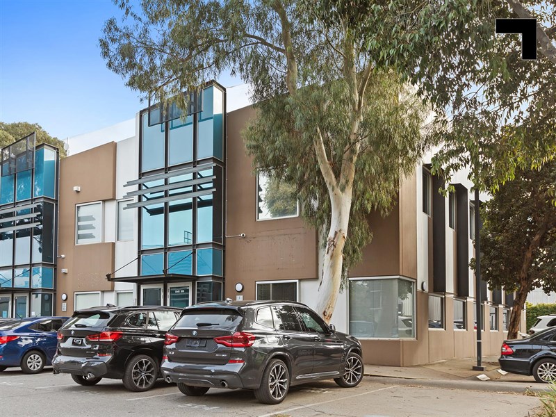 86/21 Hall Street, Port Melbourne
