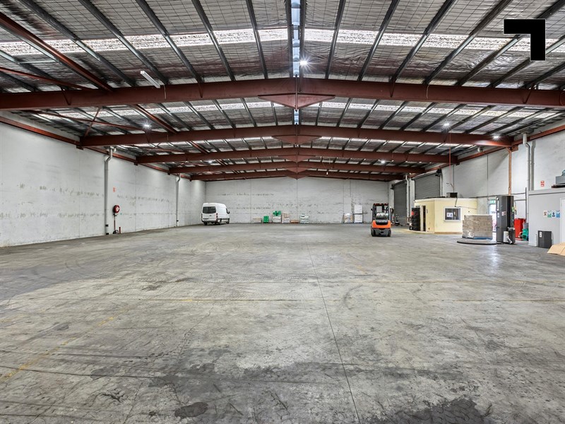 14 International Square, Tullamarine