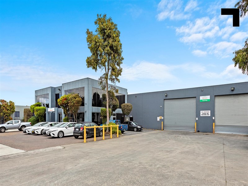 14 International Square, Tullamarine