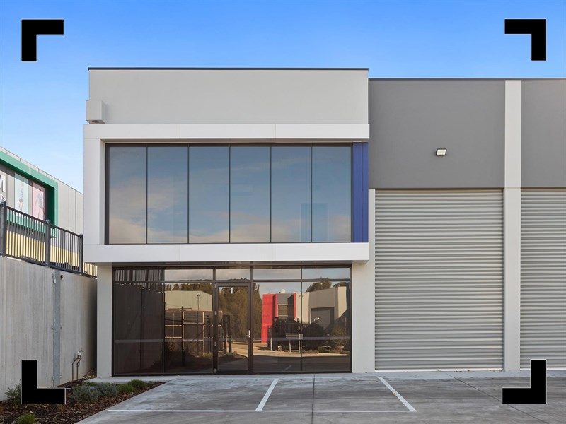 1/22 Linmax Court, Point Cook
