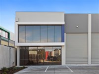 1/22 Linmax Court, Point Cook