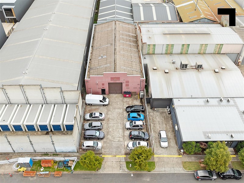 33 McIntosh Street, Airport West