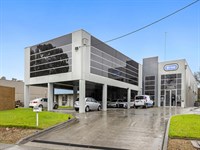 11 Holloway Drive, Bayswater