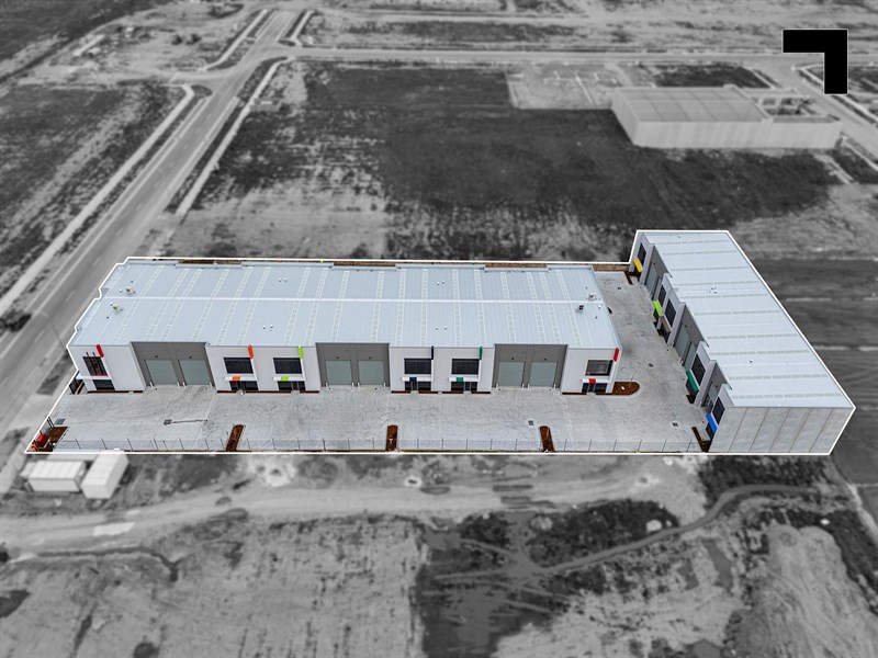 Evelyn Business Park/33 Axis Boulevard, Officer South