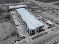 Evelyn Business Park/33 Axis Boulevard, Officer South