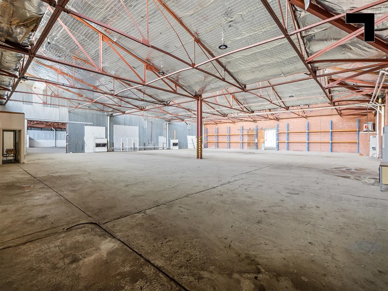 26-32 Plateau Road, Reservoir