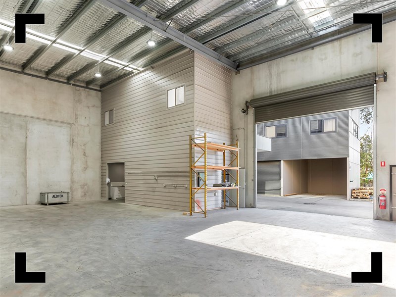 2/15 Brock Street, Thomastown