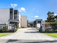 2/15 Brock Street, Thomastown