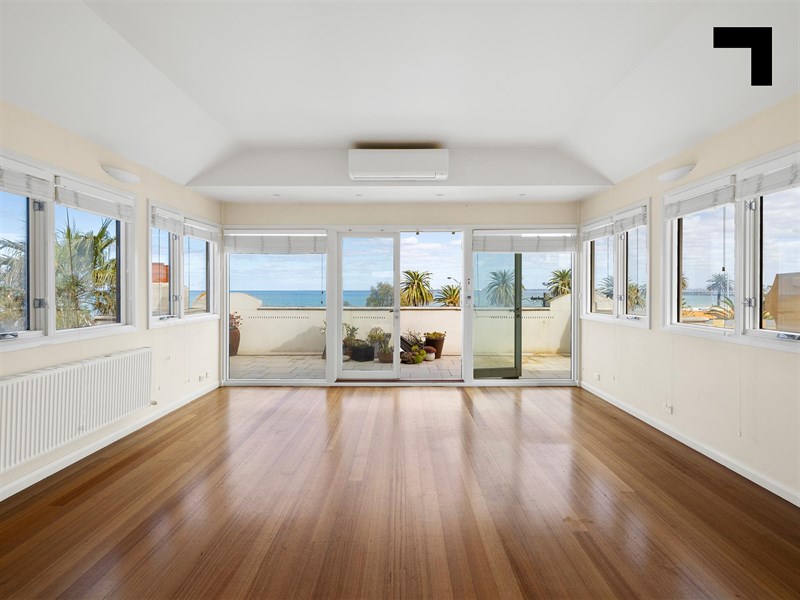 4 Marine Parade, St Kilda