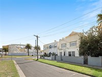 4 Marine Parade, St Kilda