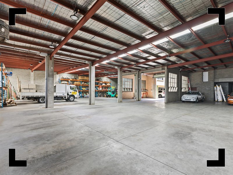 18-20 Theobald Street, Thornbury