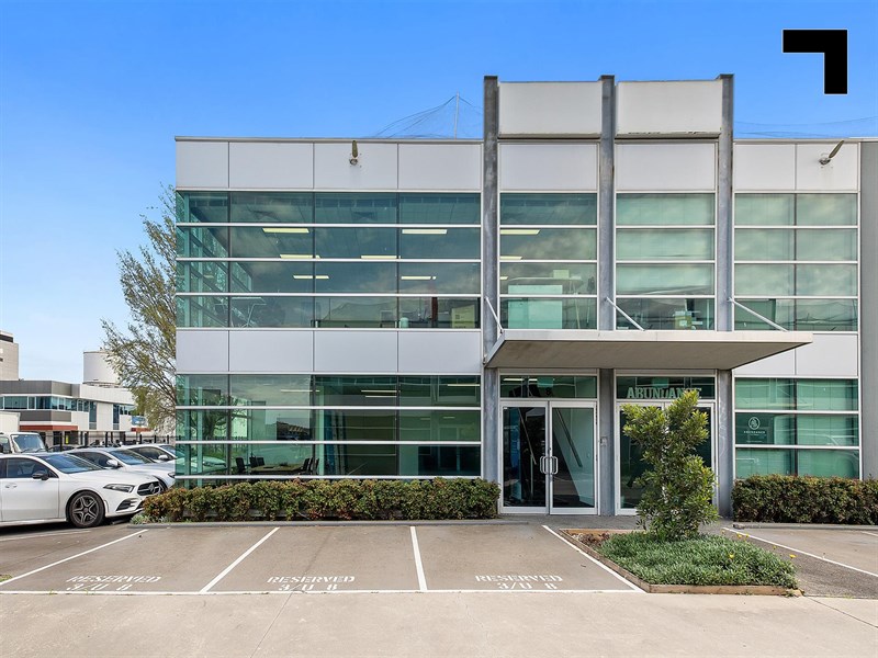 8/3 Westside Avenue, Port Melbourne