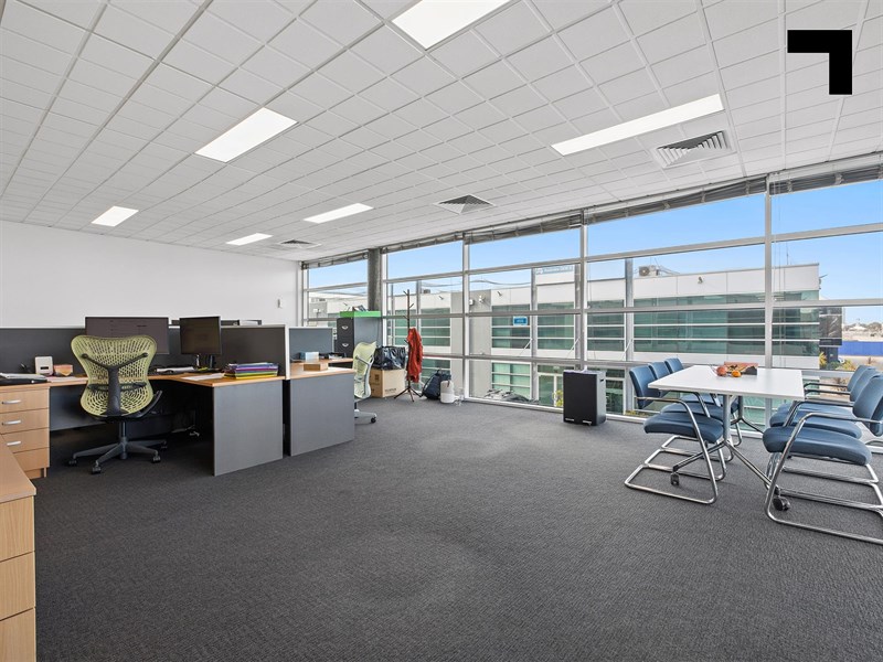 8/3 Westside Avenue, Port Melbourne