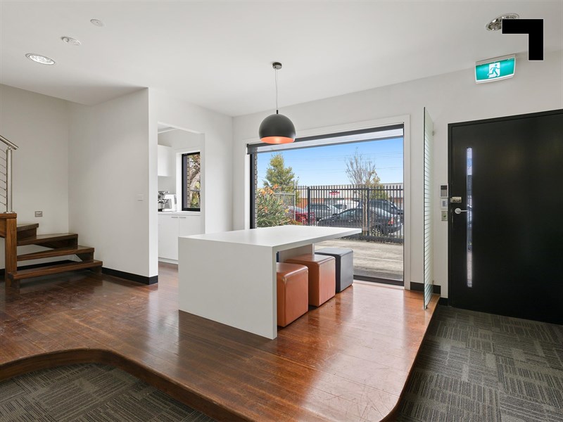 21 Clements Avenue, Bundoora
